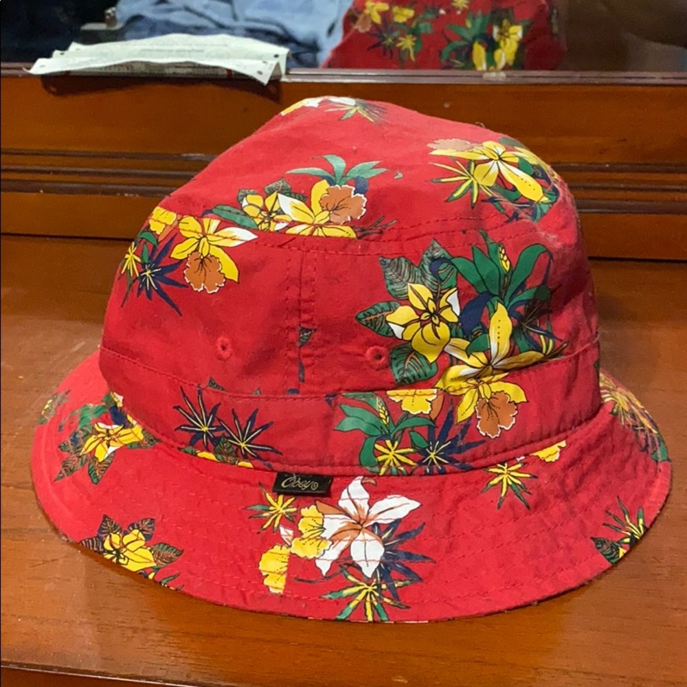 Obey bucket hat
